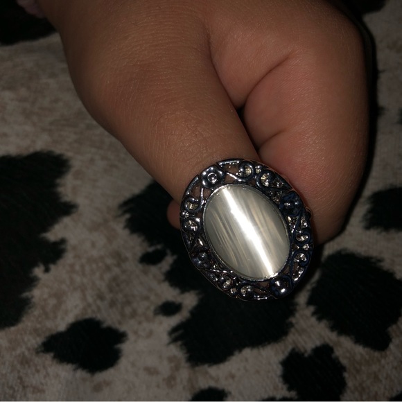 Ring - Picture 2 of 2